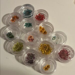 Colorful Dried Flower Nail Art Set